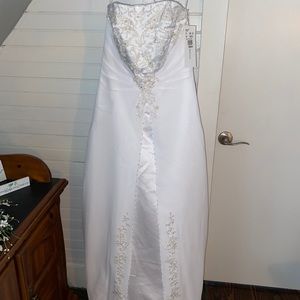 Brand New Wedding Dress